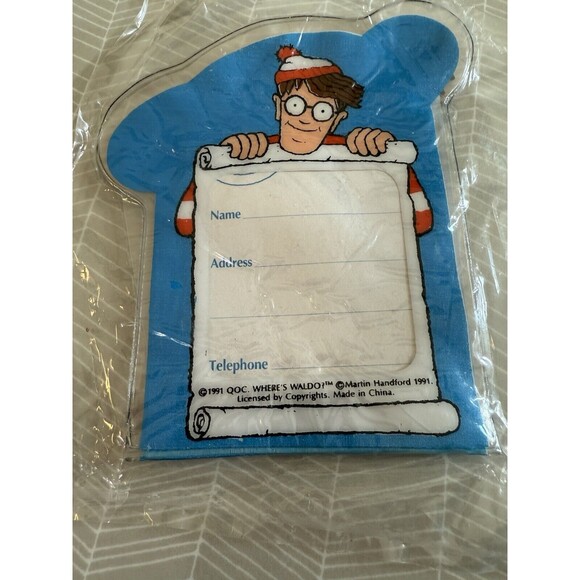 Plastic vintage 1991 Where’s Waldo ? Bifold Pictures Wallet Sealed - Picture 3 of 4